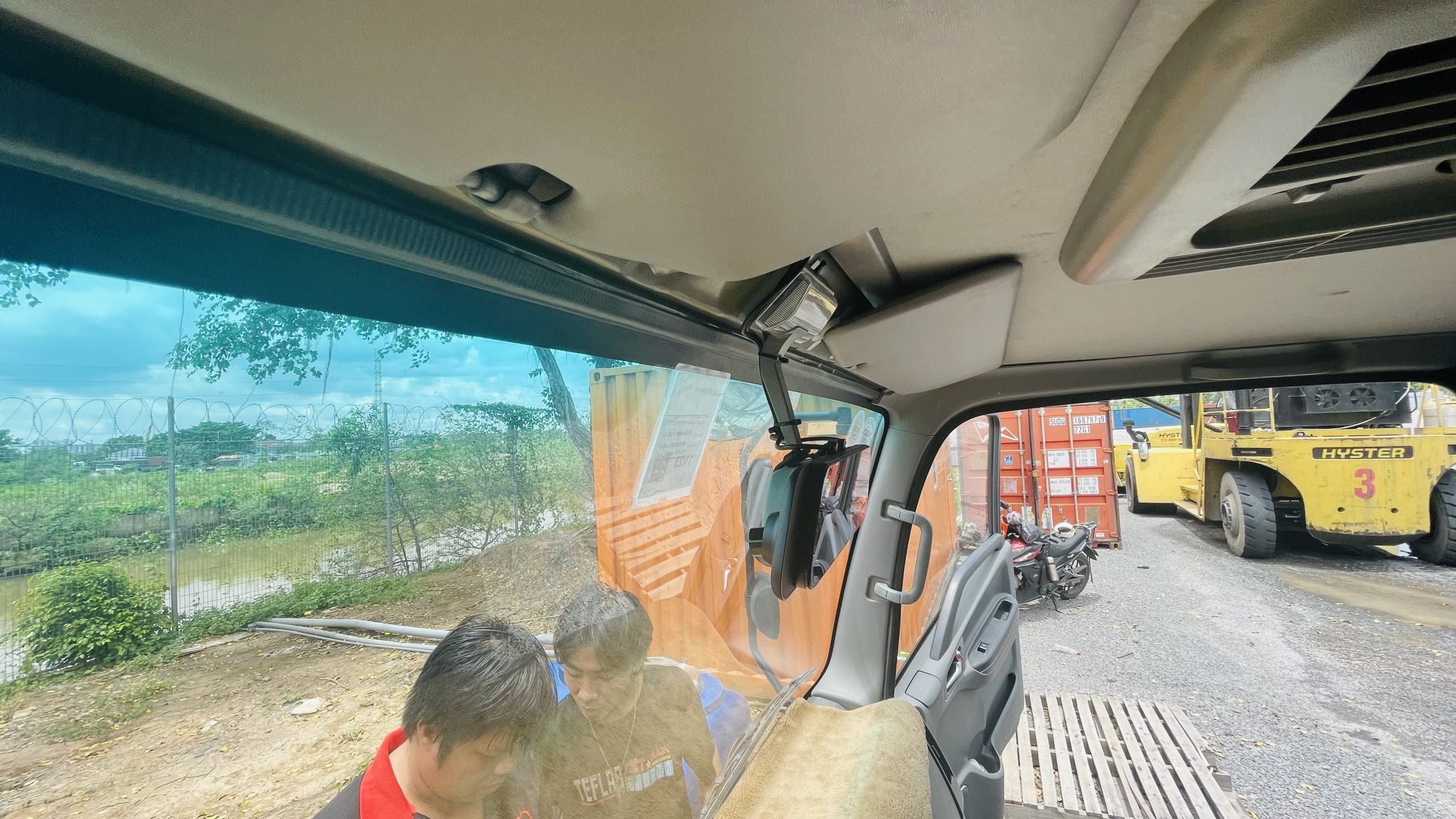 Camera hành trình gương xe tải (4)